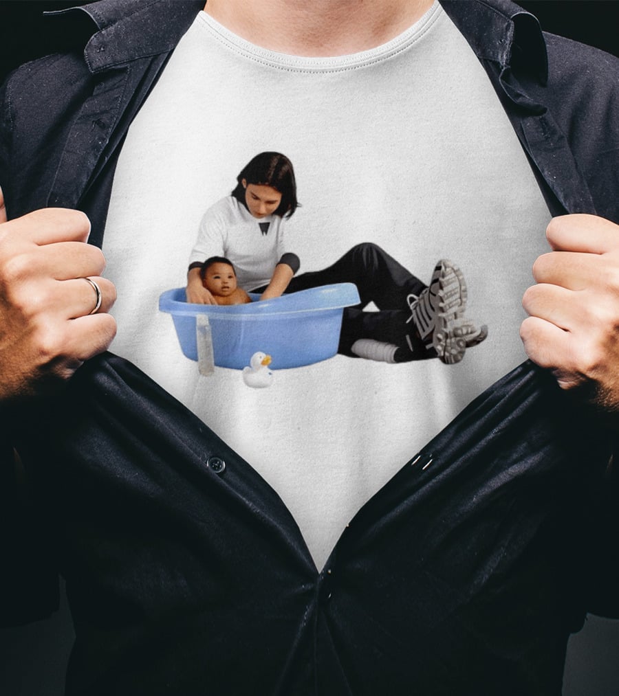 Messi Bathes Baby Lamine Yamal Soccer Icon Parenting Moment T-Shirt