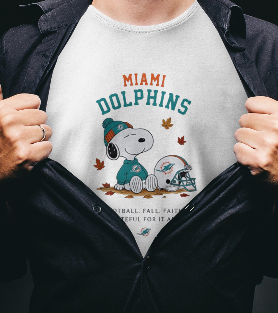 Miami Dolphins Snoopy Football Fall Faith Grateful For It All Peanuts NFL Helmet Team Fan T-Shirt