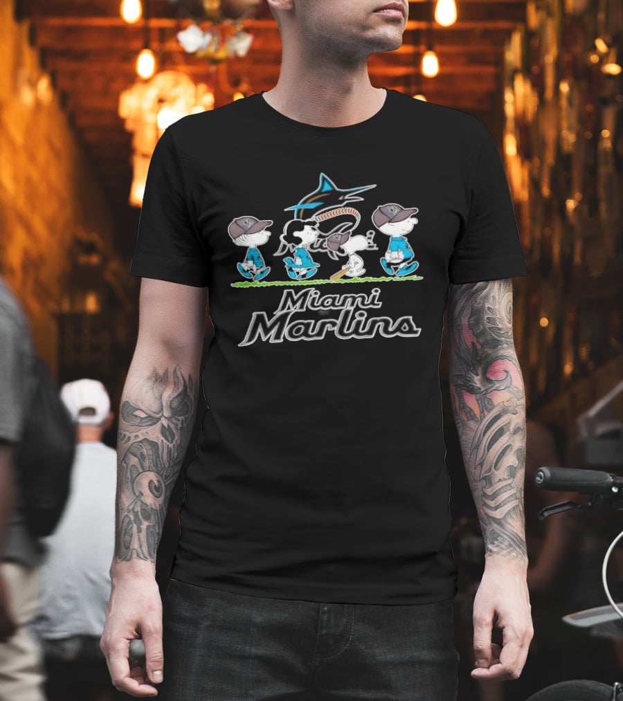 Peanuts Gang With Baseball Bats Miami Marlins Team T-Shirt