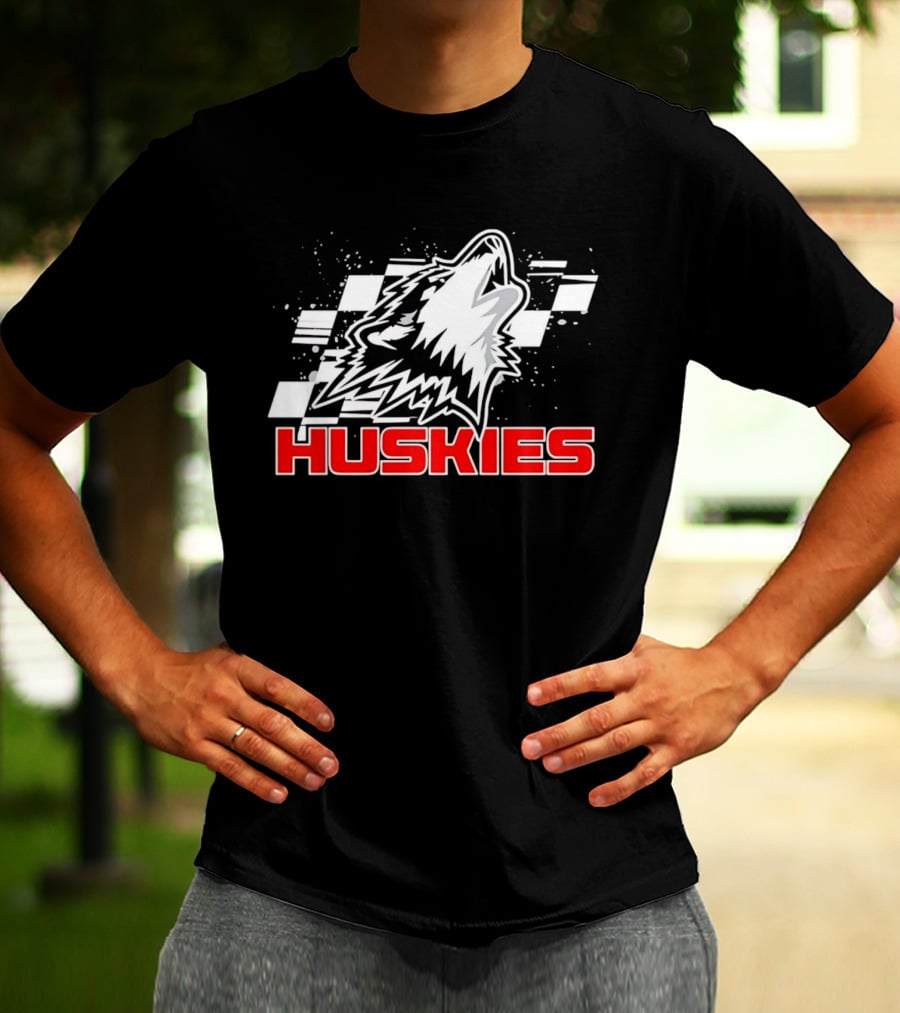 Huskies Howling Checkered Racing Flag T-Shirt