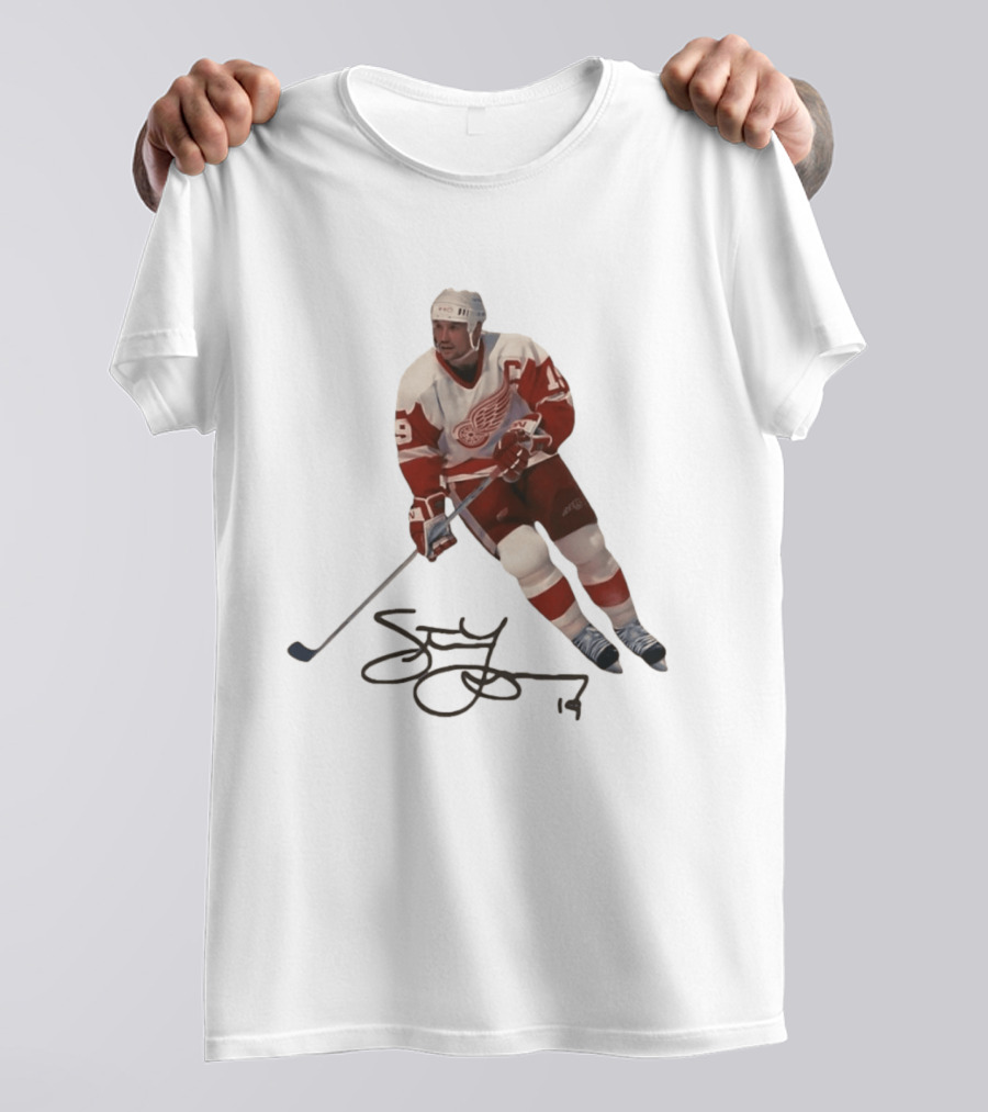 Steve Yzerman Detroit Red Wings Captain 19 Hockey Legend T-Shirt