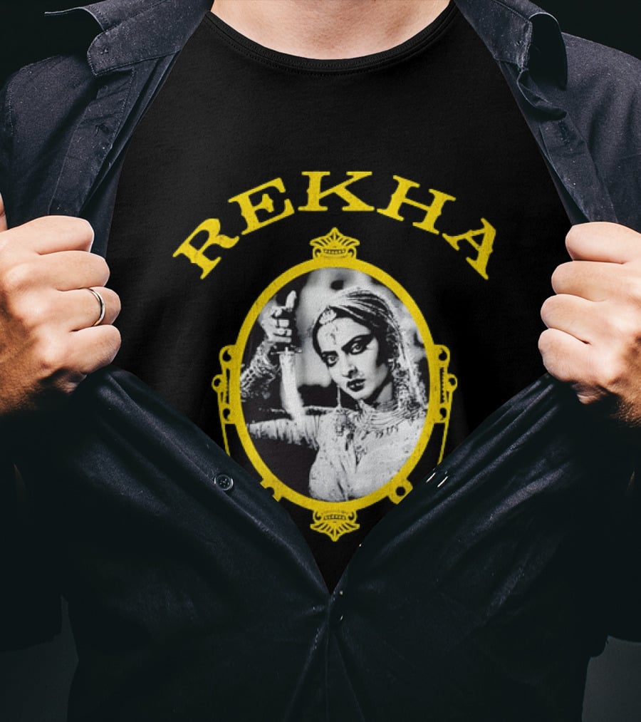 REKHA Diva Holding A Dagger T-Shirt
