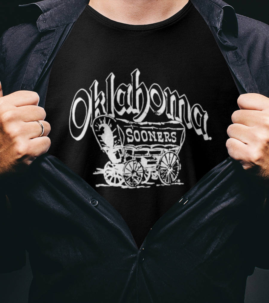 Oklahoma Sooners Schooner Wagon Classic Sports Team Spirit T-Shirt