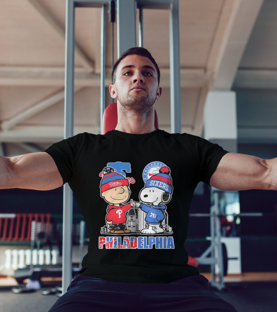 Charlie Brown And Snoopy Fist Bump Phillies Sixers Philadelphia T-Shirt