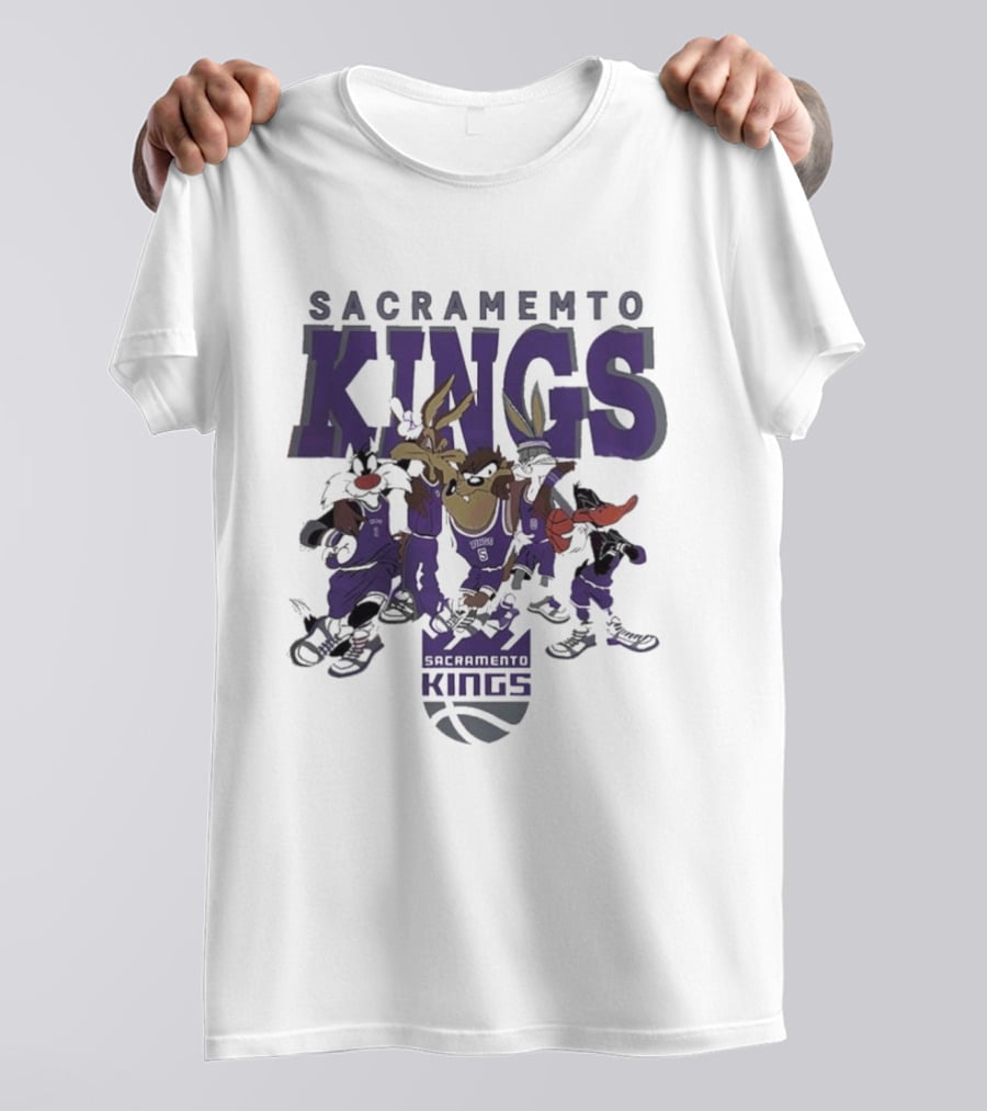 Sacramento Kings Looney Tunes Characters NBA Basketball Team T-Shirt