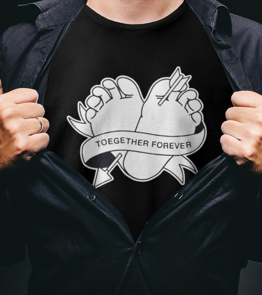 Cupid's Piercing Toegther Forever Two Feet Arrow Heart Ribbon T-Shirt