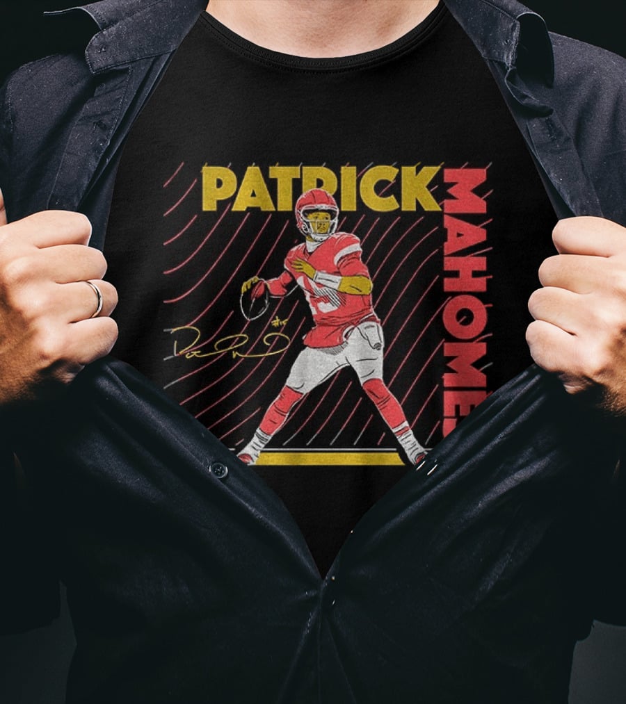 Patrick Mahomes Kansas City Chiefs Football Player Signature T-Shirt