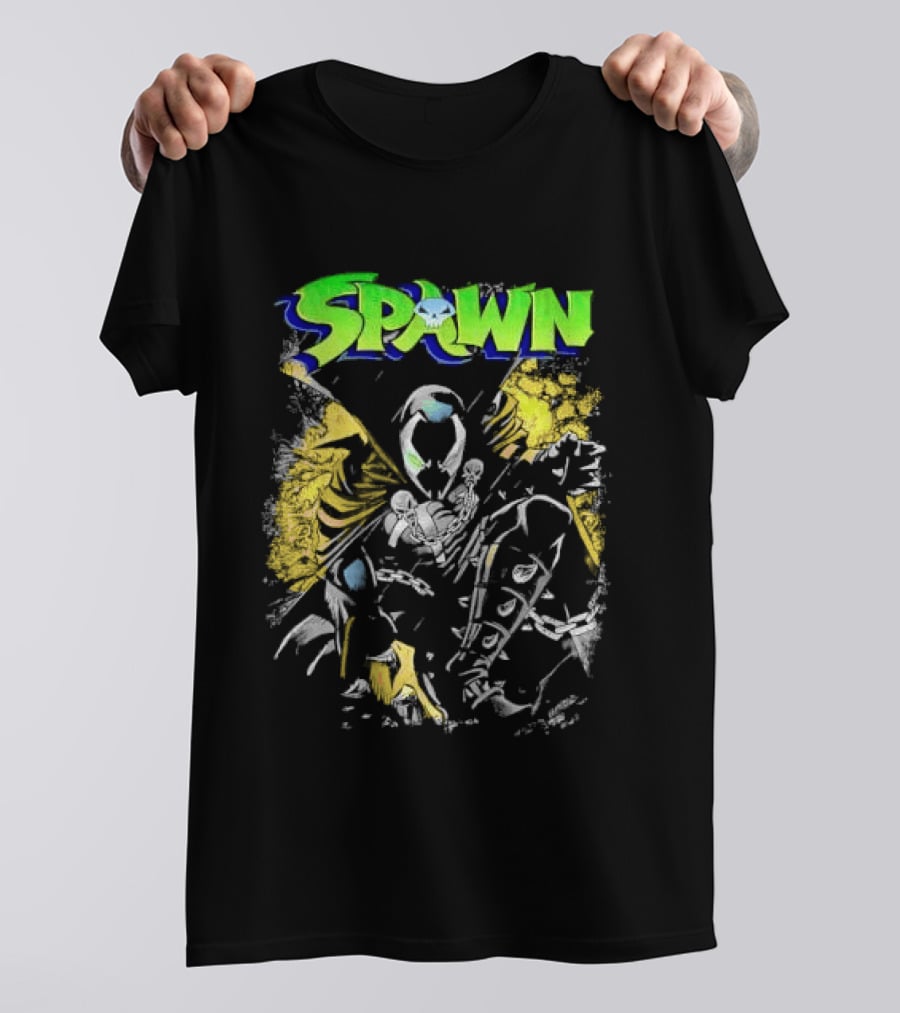 Spawn Crouching Superhero Chains Cape Distressed Comics T-Shirt