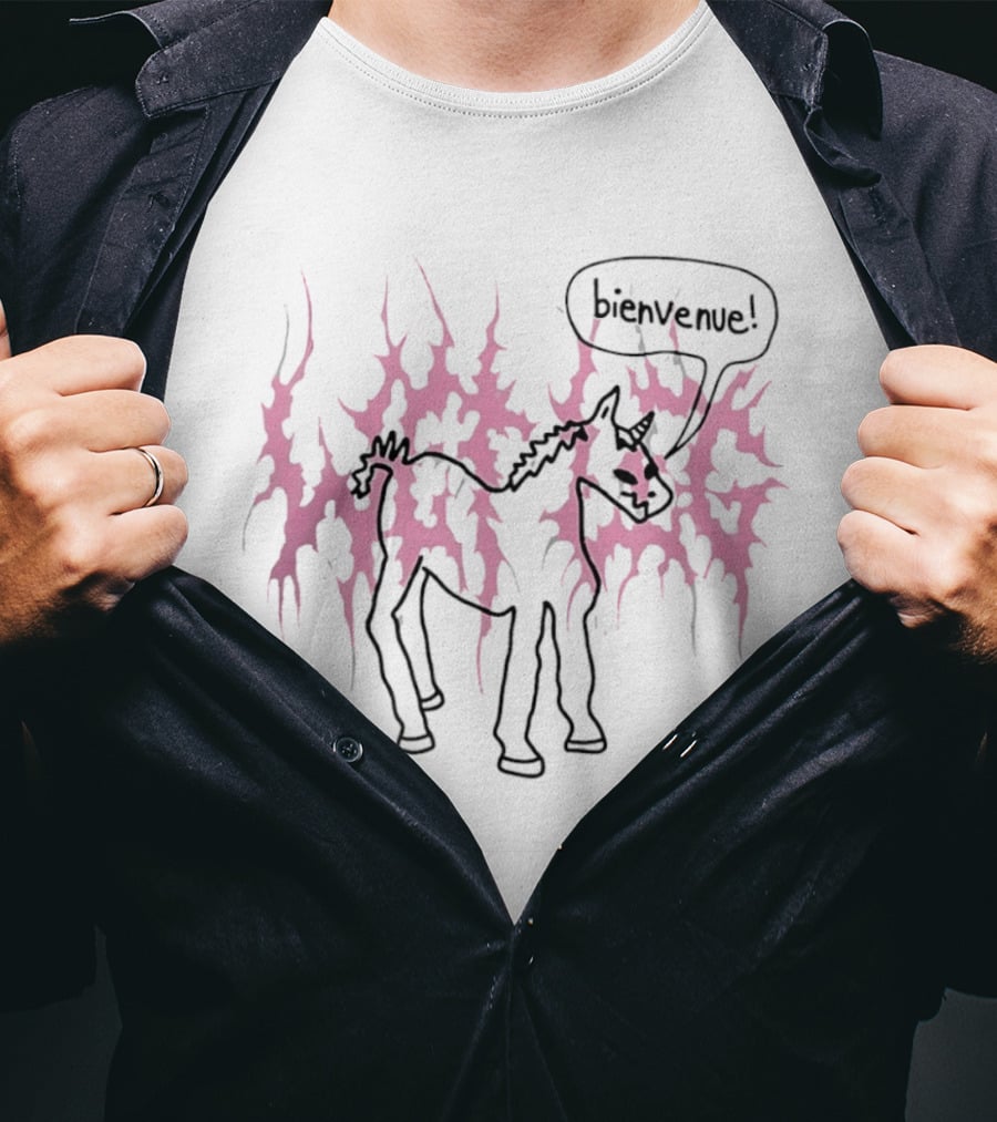Bienvenue Cartoon Horned Unicorn Pink Flames T-Shirt
