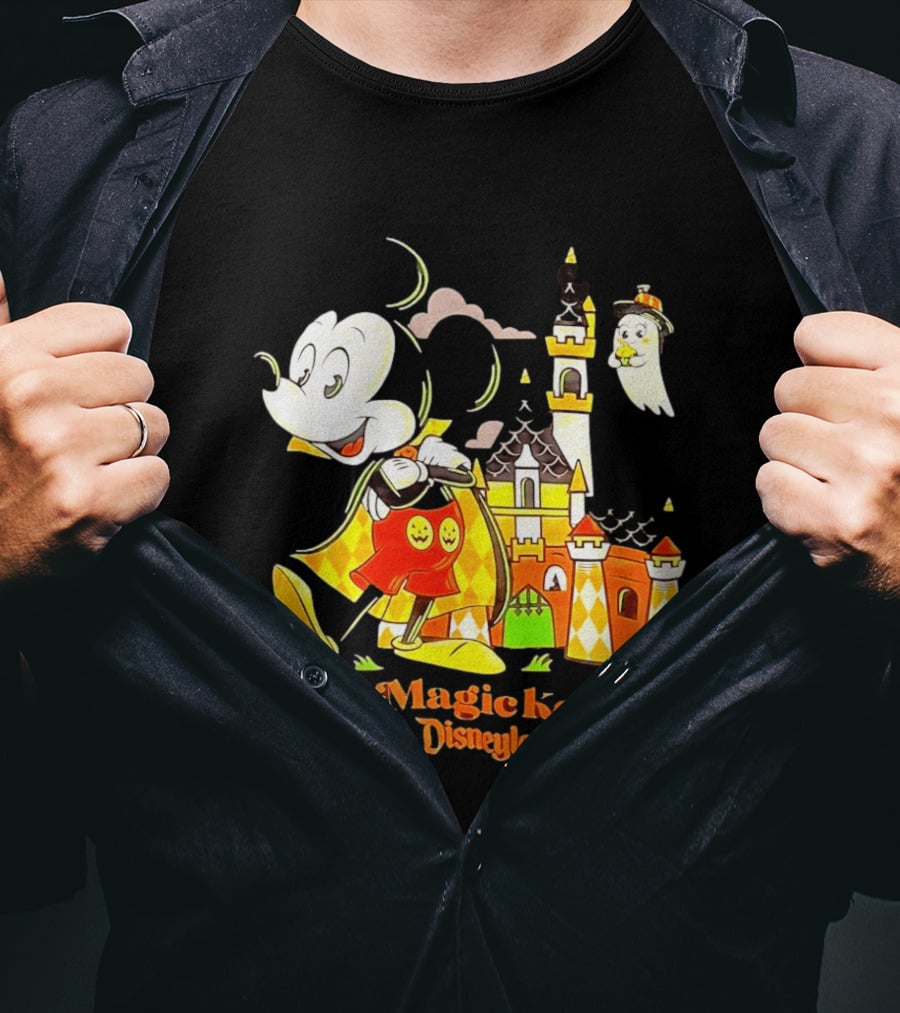 Mickey Mouse Magic Key Disneyland Resort Halloween Castle Ghost T-Shirt