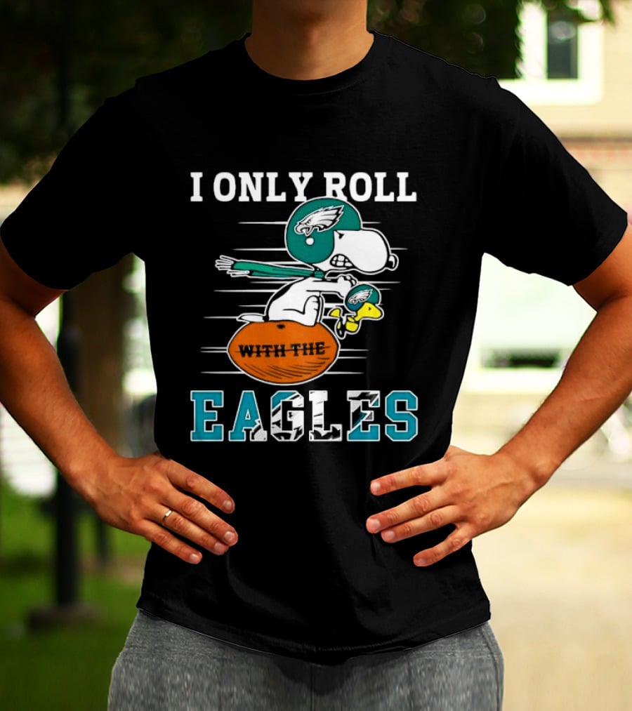 Philadelphia Eagles I Only Roll With The Eagles Cartoon Dog Helmet Football T-Shirt