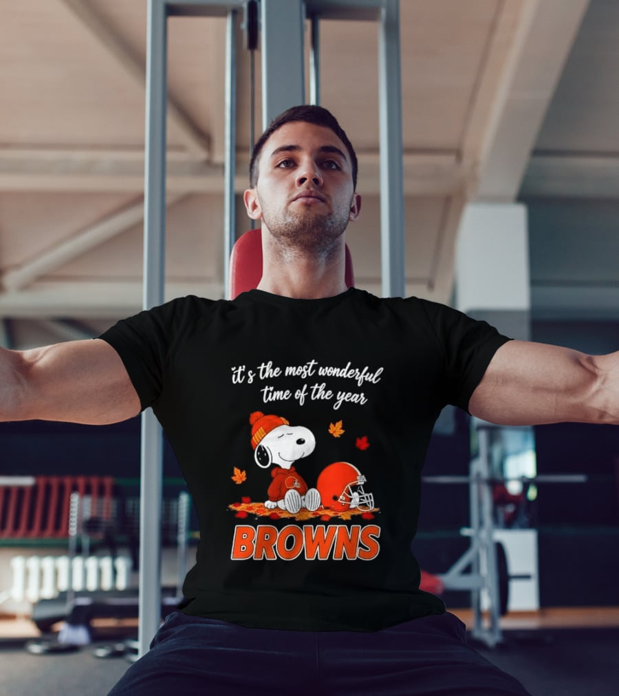 Cleveland Browns Snoopy It's The Most Wonderful Time Of The Year Autumn Leaves Helmet T-Shirt