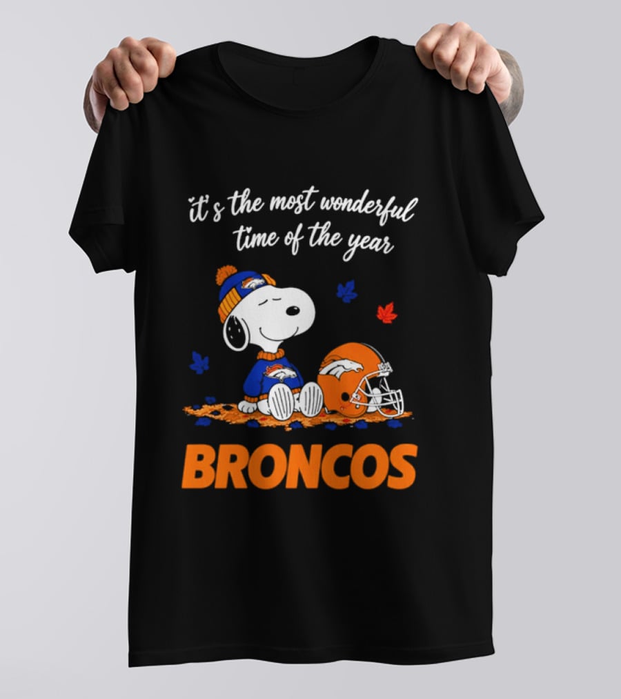 Denver Broncos Snoopy Its The Most Wonderful Time Of Year Autumn Leaves T-Shirt