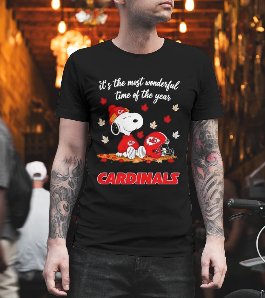 Kansas City Chiefs Snoopy Cardinals Autumn Leaves Helmet Wonderful Time Of Year T-Shirt