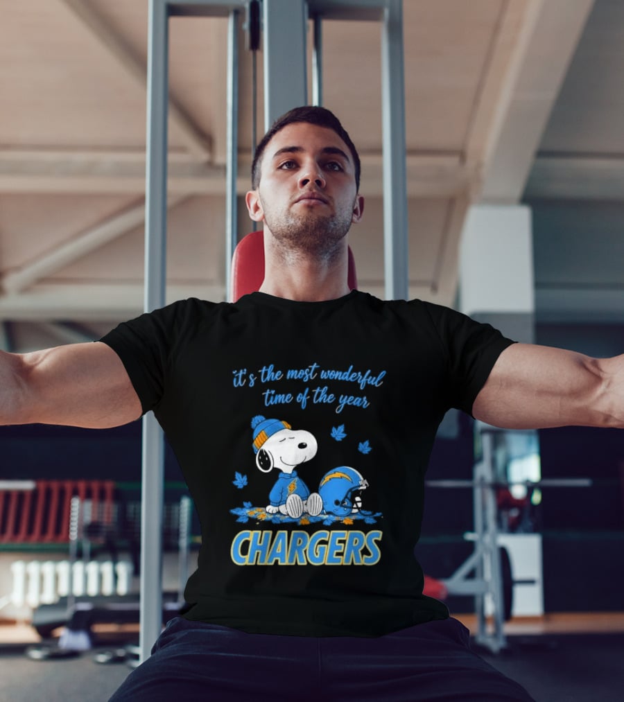 It's The Most Wonderful Time Of The Year Los Angeles Chargers Snoopy Sitting Helmet Falling Leaves T-Shirt