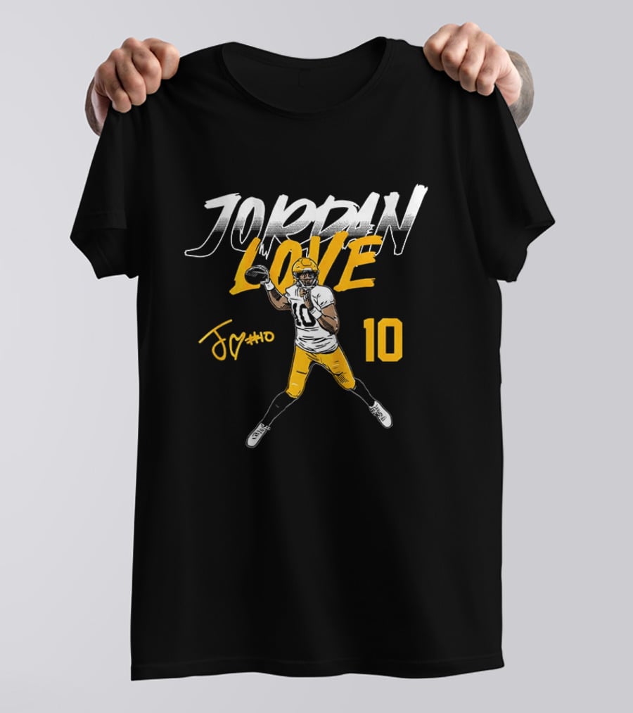 Jordan Love 10 Signature Pose Green Bay Packers T-Shirt