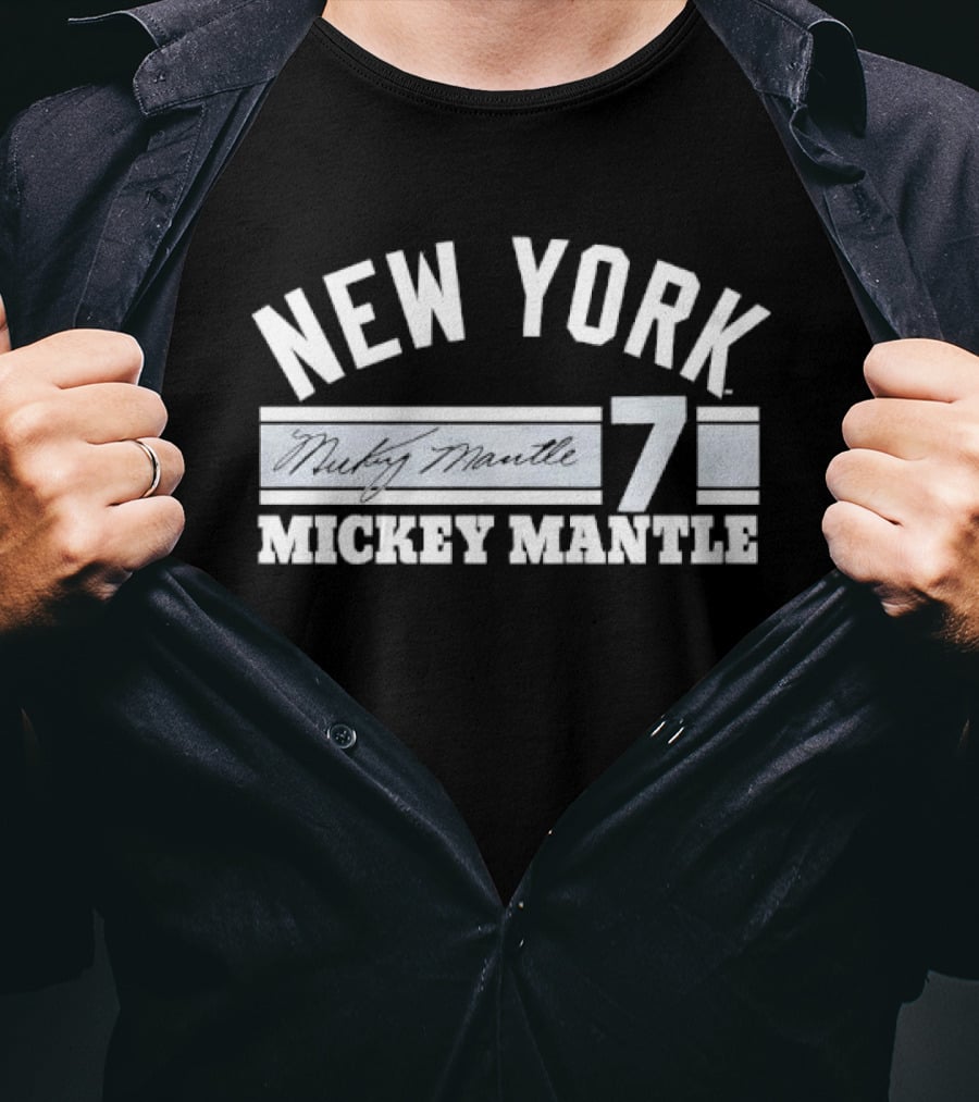 New York Mickey Mantle Distressed Number 7 Retro Sports T-Shirt