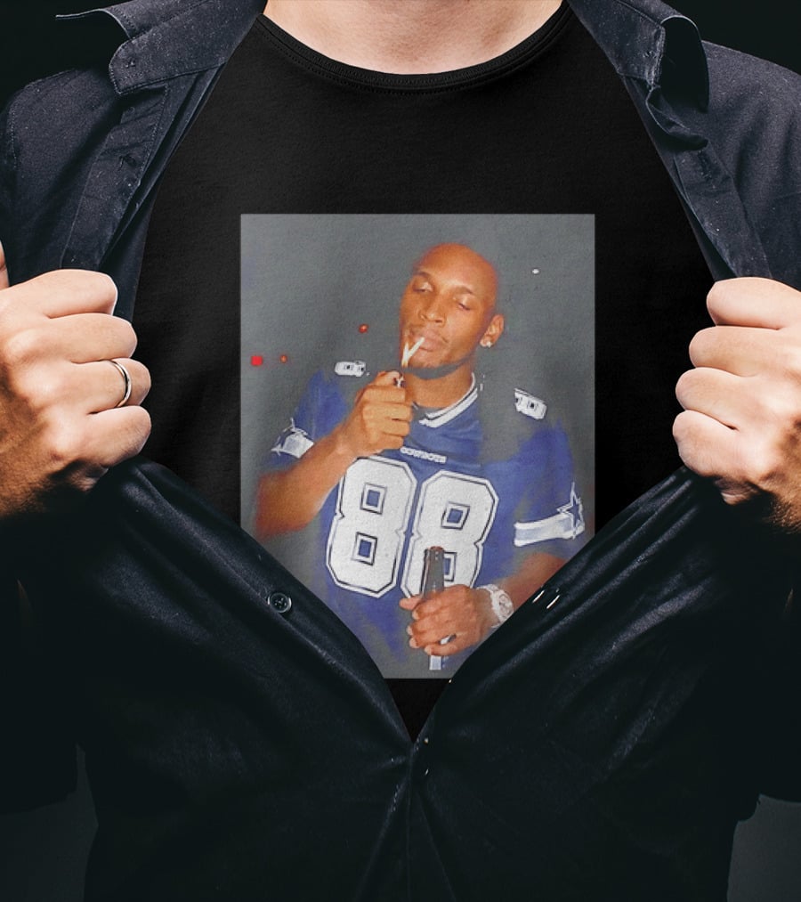 CeeDee Lamb Dallas Cowboys 88 Jersey Holding Beer Smoking T-Shirt