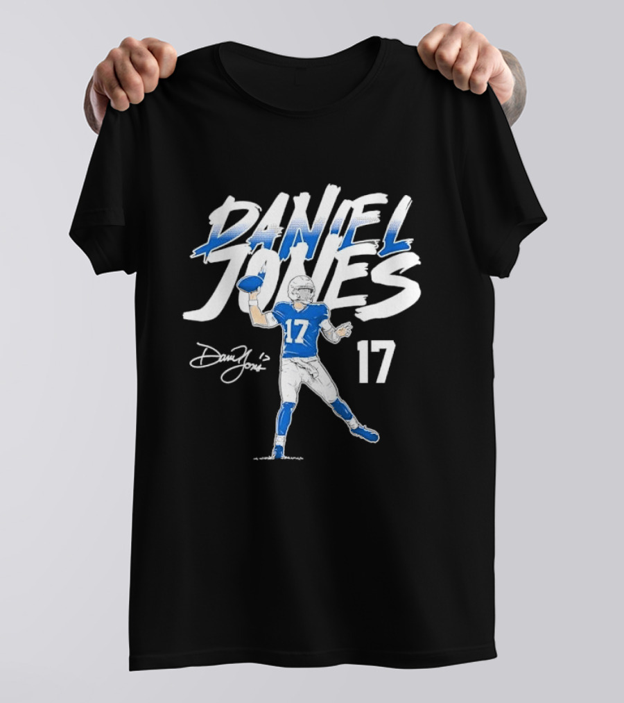 Daniel Jones 17 Quarterback Throwing Football Sketch Brushstroke T-Shirt