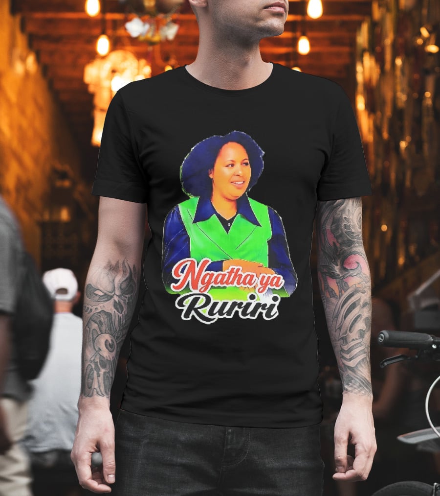 Ngatha Ya Ruriri Afro Woman In Green And Blue Outfit T-Shirt