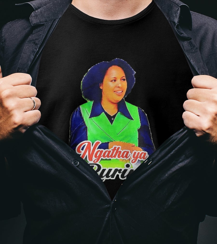 Ngatha Ya Ruriri Afro Woman In Green And Blue Outfit T-Shirt