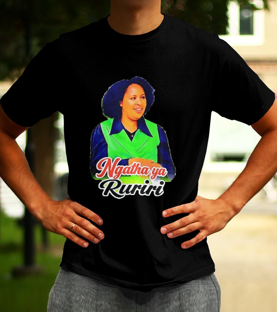 Ngatha Ya Ruriri Afro Woman In Green And Blue Outfit T-Shirt