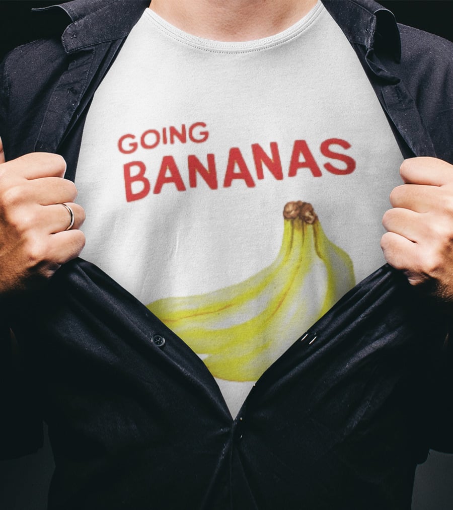Going Bananas Funny Yellow Fruit Pun T-Shirt