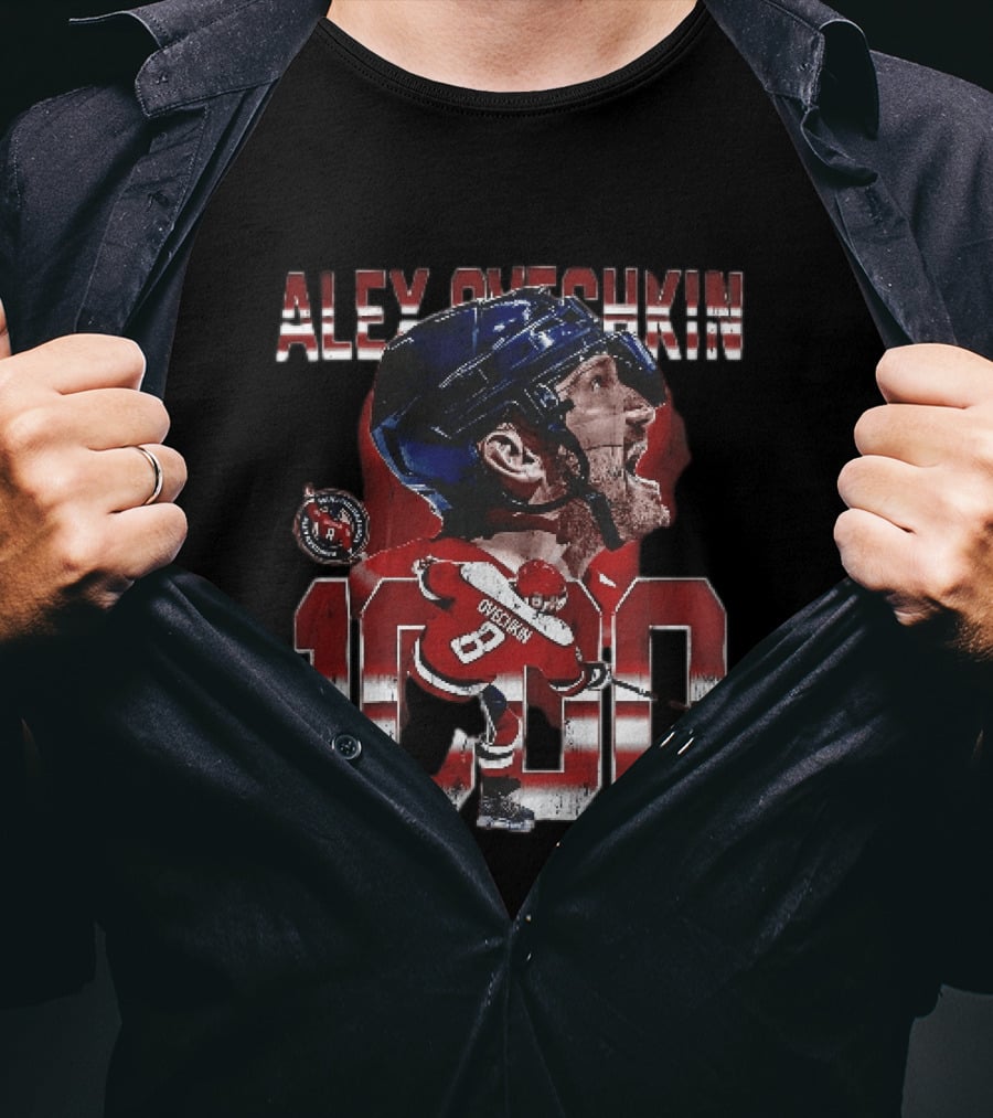 Alex Ovechkin 1000 Big Head Caricature Hockey Player Distressed T-Shirt