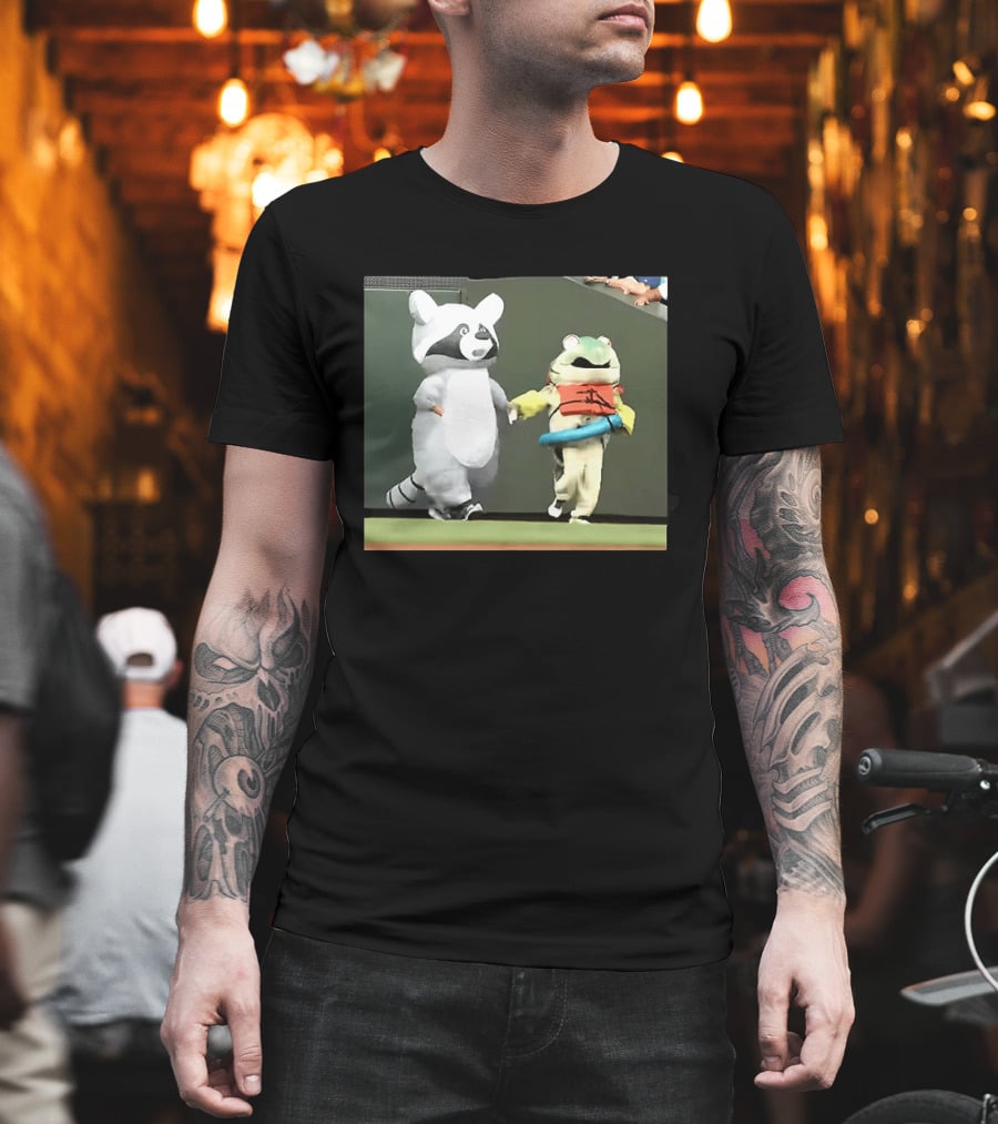Seattle Mariners Mascots Jimothy Vs Humpy Salmon Running Event T-Shirt