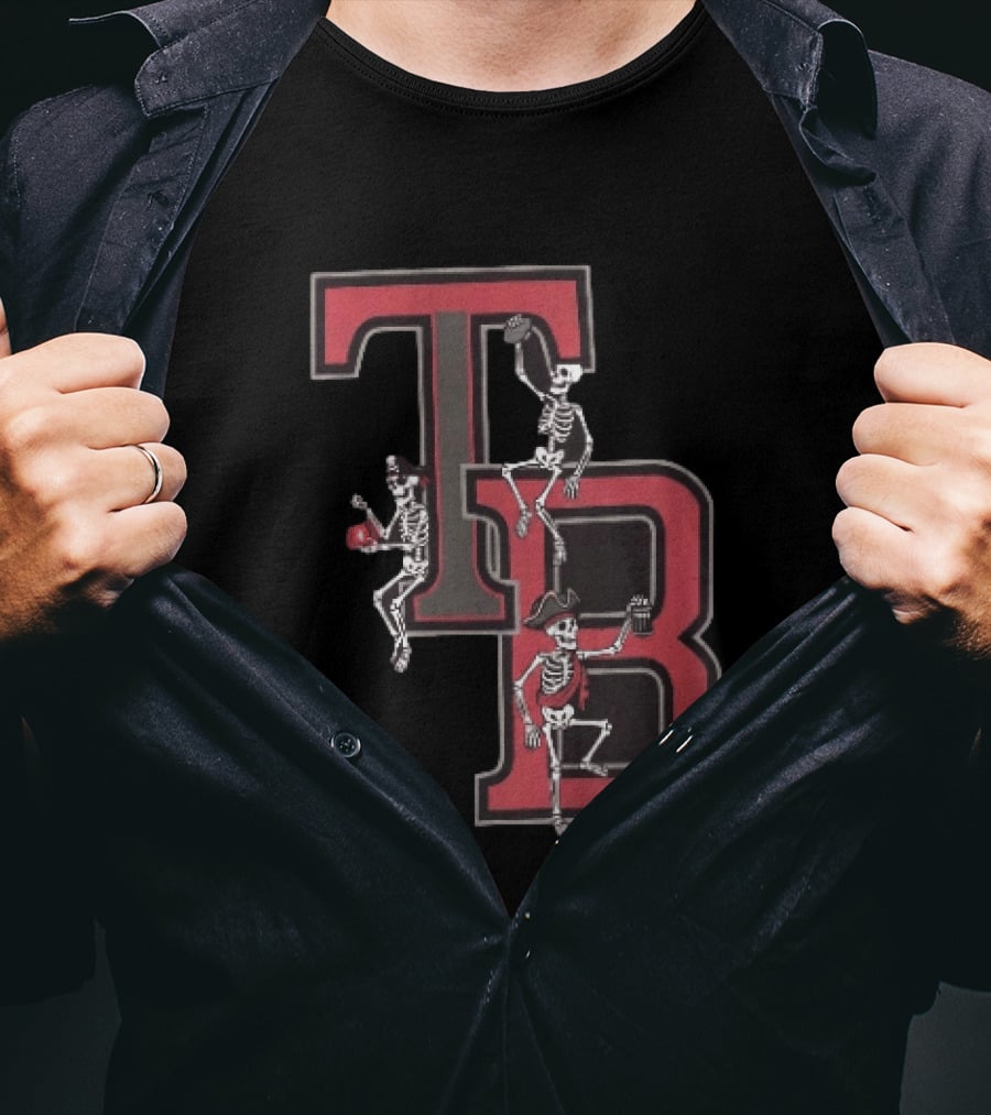 Tampa Bay Buccaneers TB Pirate Skeletons Football T-Shirt