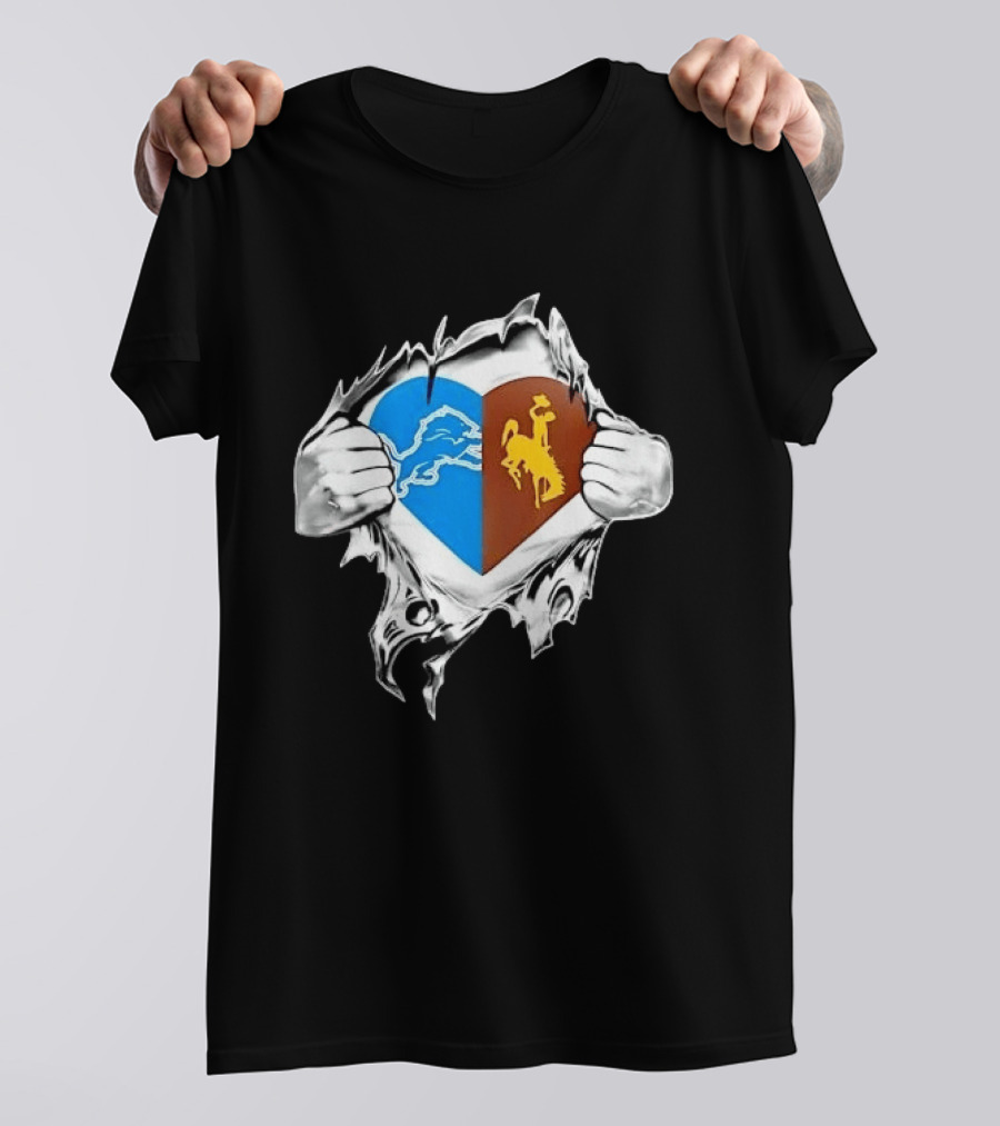 Detroit Lions Wyoming Cowboys Heart Ripped Skin T-Shirt
