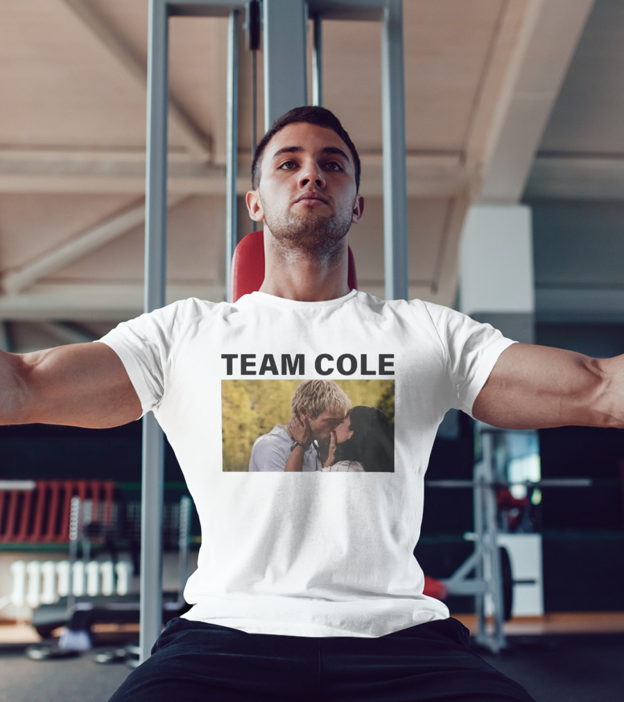 Team Cole Romantic Kiss Scene T-Shirt