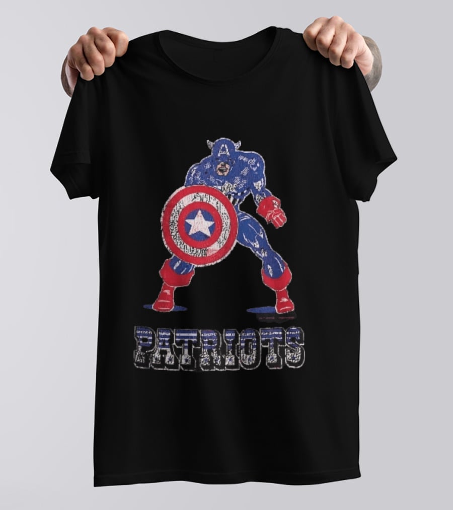 Patriots Captain America Shield Distressed Look T-Shirt