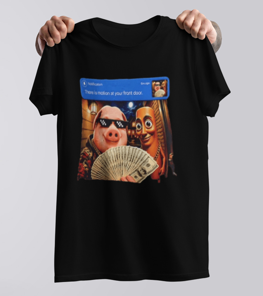 Notification Meme Pig And Wooden Man With Money Motion Alert T-Shirt