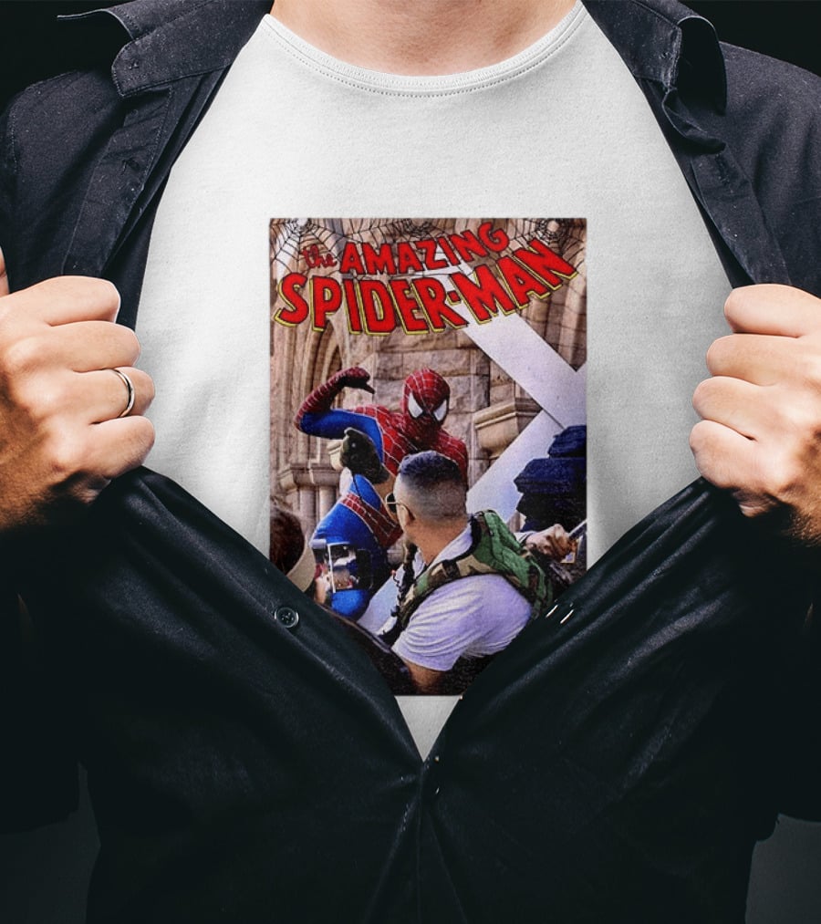 The Amazing Spider Man Marvel Comic Scene T-Shirt