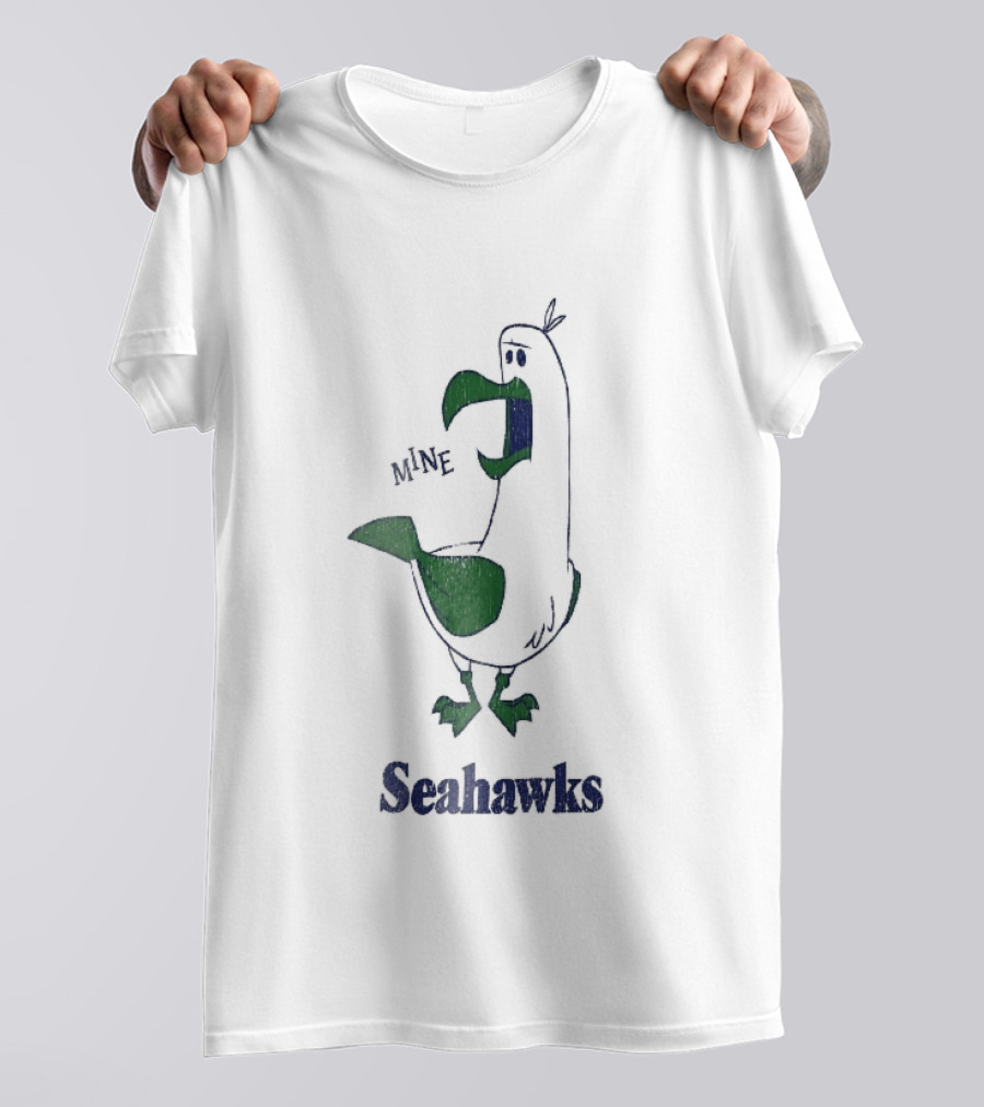 Seattle Seahawks Mine Seagull Screaming Distressed Cartoon T-Shirt