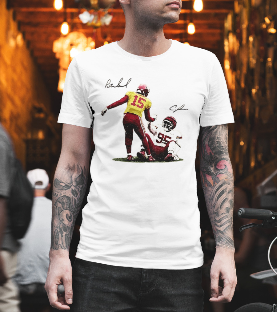 Kansas City Chiefs Mahomes 15 Jones 95 Football Player Signatures T-Shirt