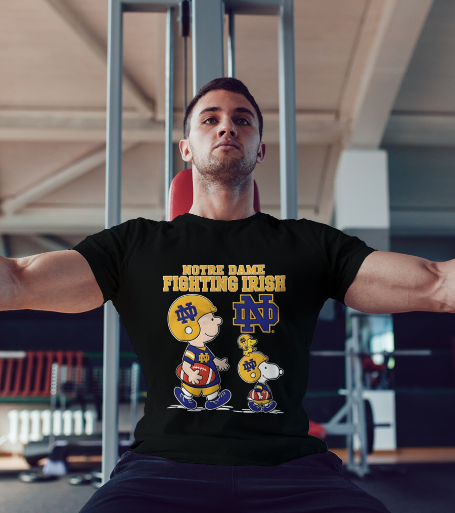 Notre Dame Fighting Irish Snoopy Charlie Brown Football 2026 Peanuts T-Shirt