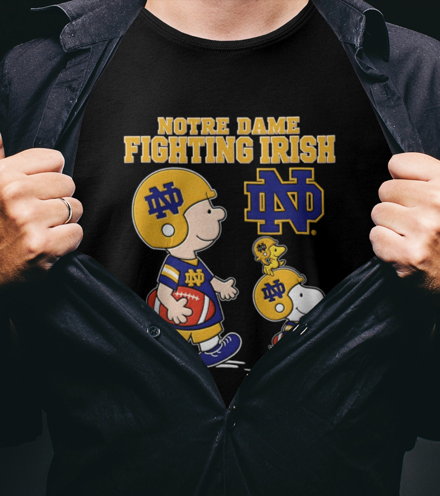 Notre Dame Fighting Irish Snoopy Charlie Brown Football 2026 Peanuts T-Shirt