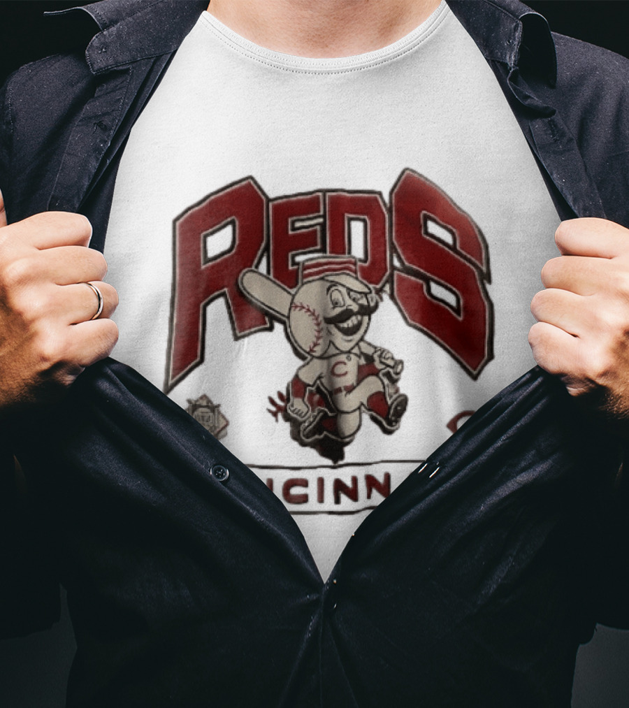Cincinnati Reds Cartoon Running Bat Mascot Vintage MLB Fan Gear T-Shirt