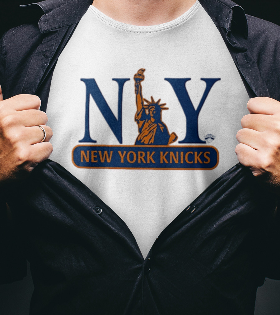 New York Knicks NY Statue Of Liberty T-Shirt