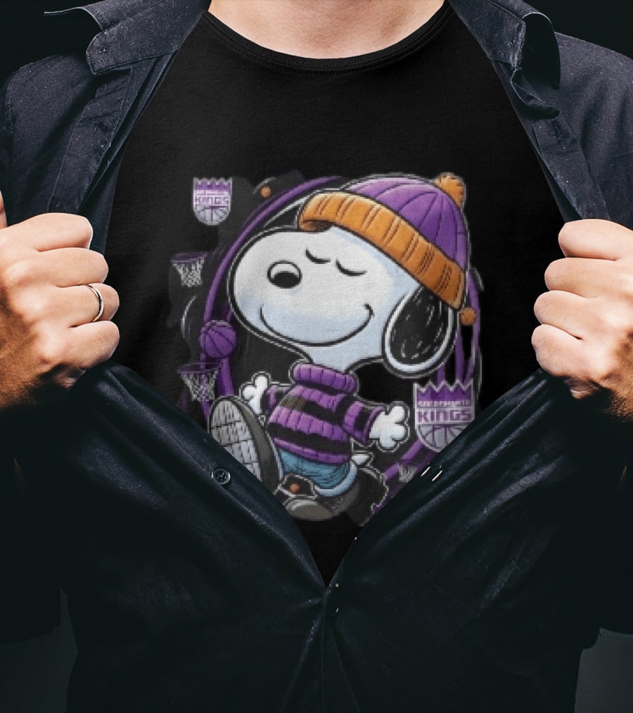 Sacramento Kings NBA Snoopy Walking Beanie Striped Basketball Hoops T-Shirt
