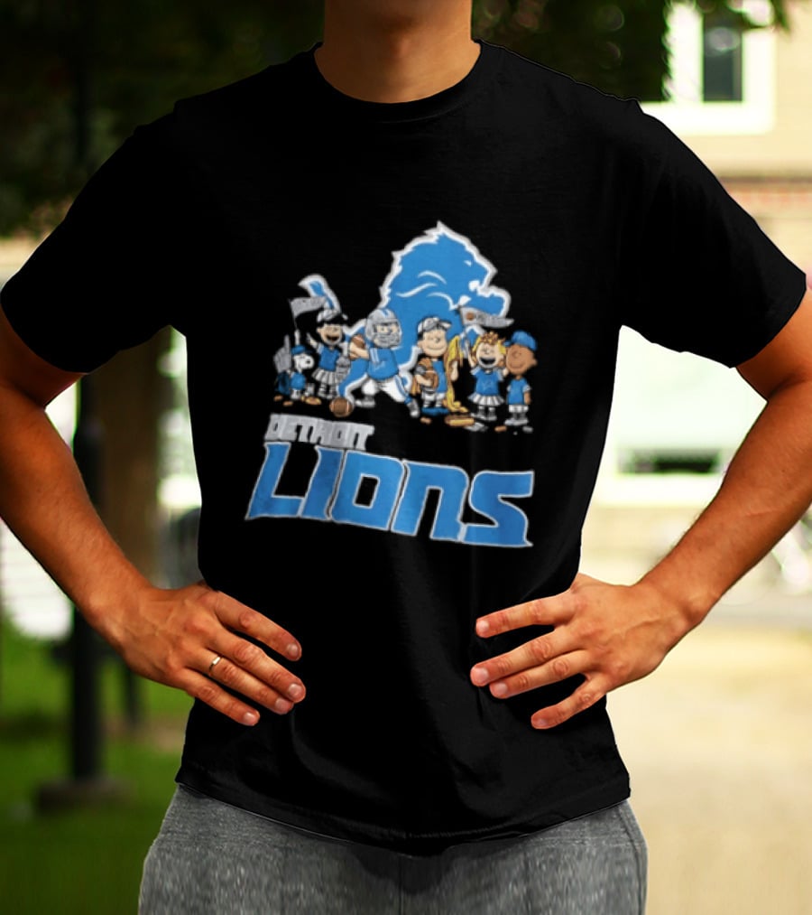 Detroit Lions Charlie Brown Lucy Van Pelt Snoopy Cartoon Football Team T-Shirt