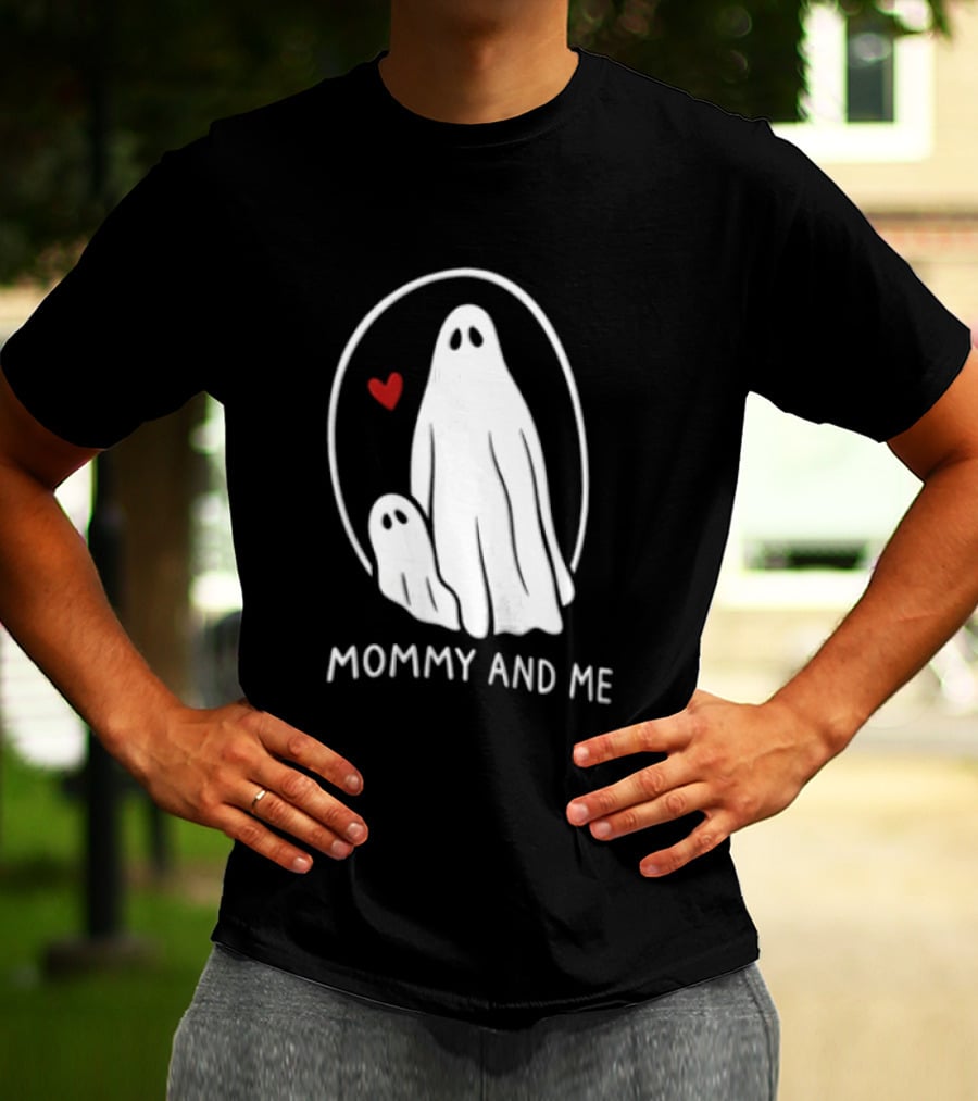 Mommy And Me Ghosts Heart Halloween Matching T-Shirt