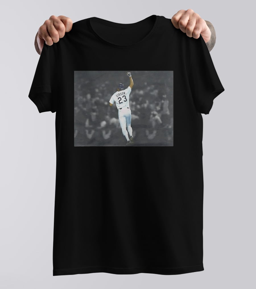 Kirk Gibson 23 Los Angeles Dodgers Baseball Celebration Iconic Moment T-Shirt