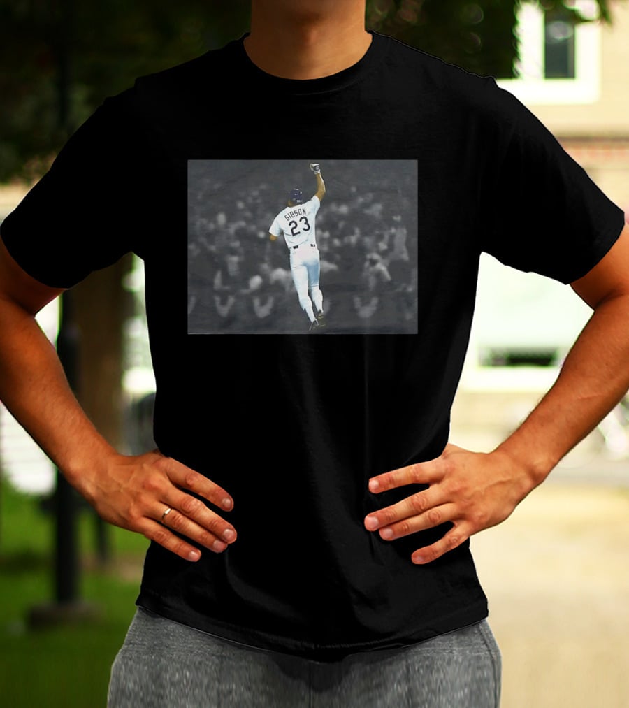 Kirk Gibson 23 Los Angeles Dodgers Baseball Celebration Iconic Moment T-Shirt