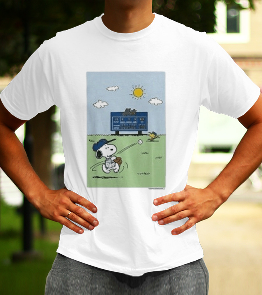 New York Mets Snoopy Peanuts Baseball Collaboration T-Shirt