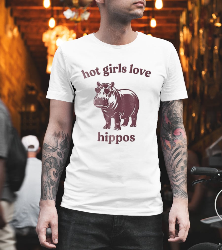 Hot Girls Love Hippos With Heart Glasses T-Shirt