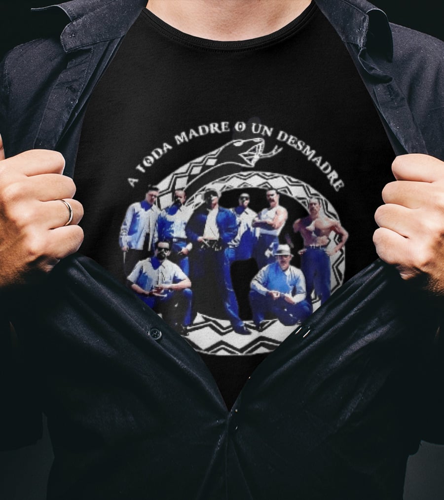 A Toda Madre O Un Desmadre Gangsters Team Vintage Style Photography Group Pose T-Shirt