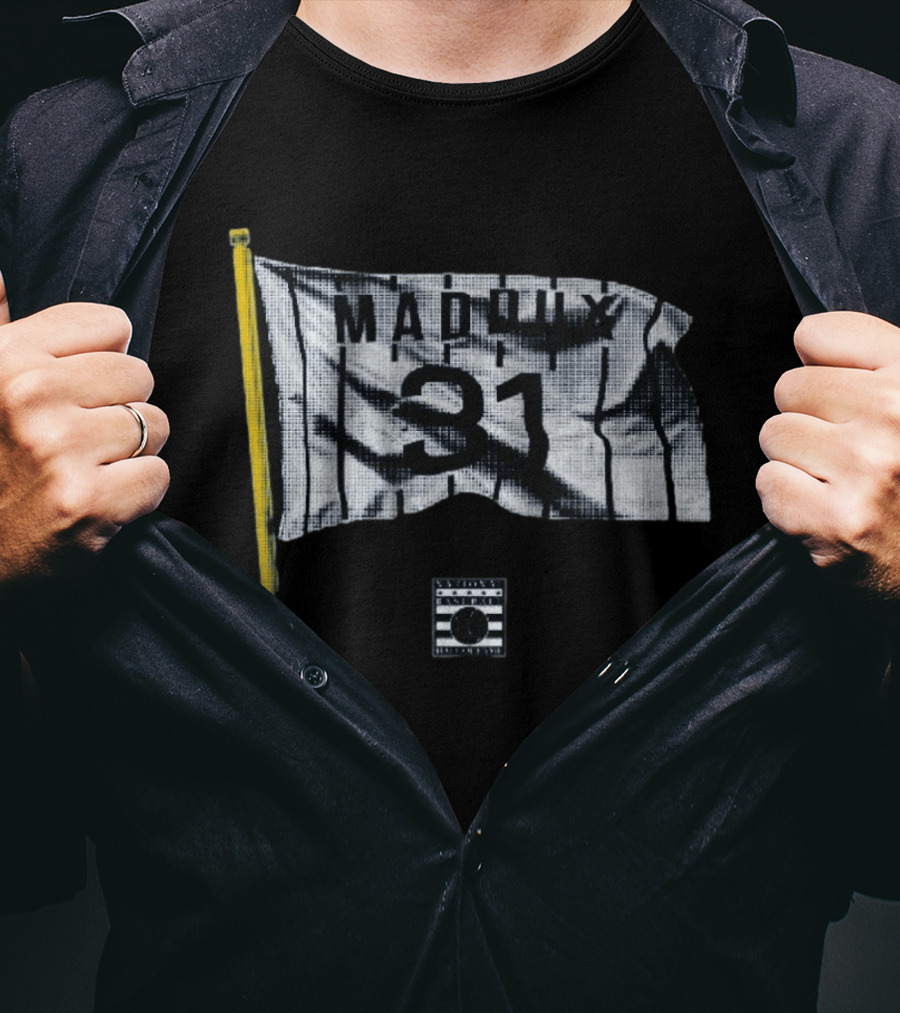 Greg Maddux 31 Striped Flag T-Shirt